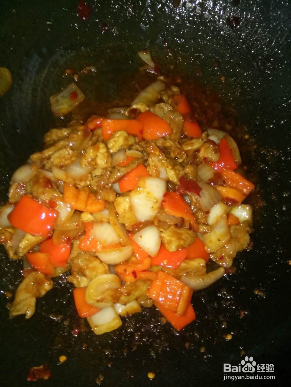 洋葱红椒炒瘦肉的简易做法