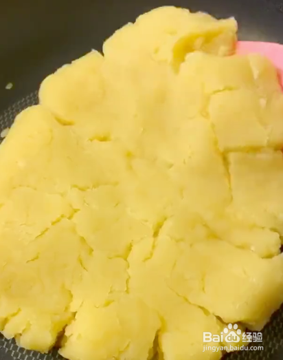 如何自制奶油泡芙