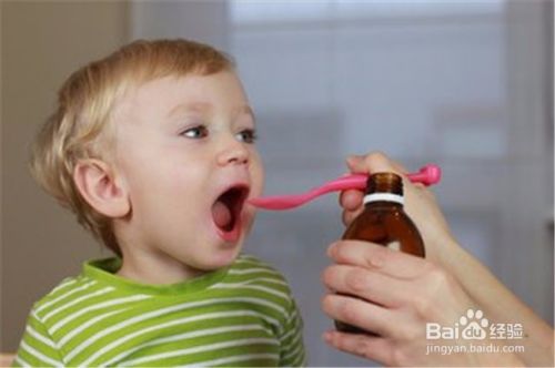 怎样给一岁多的宝宝喂药？