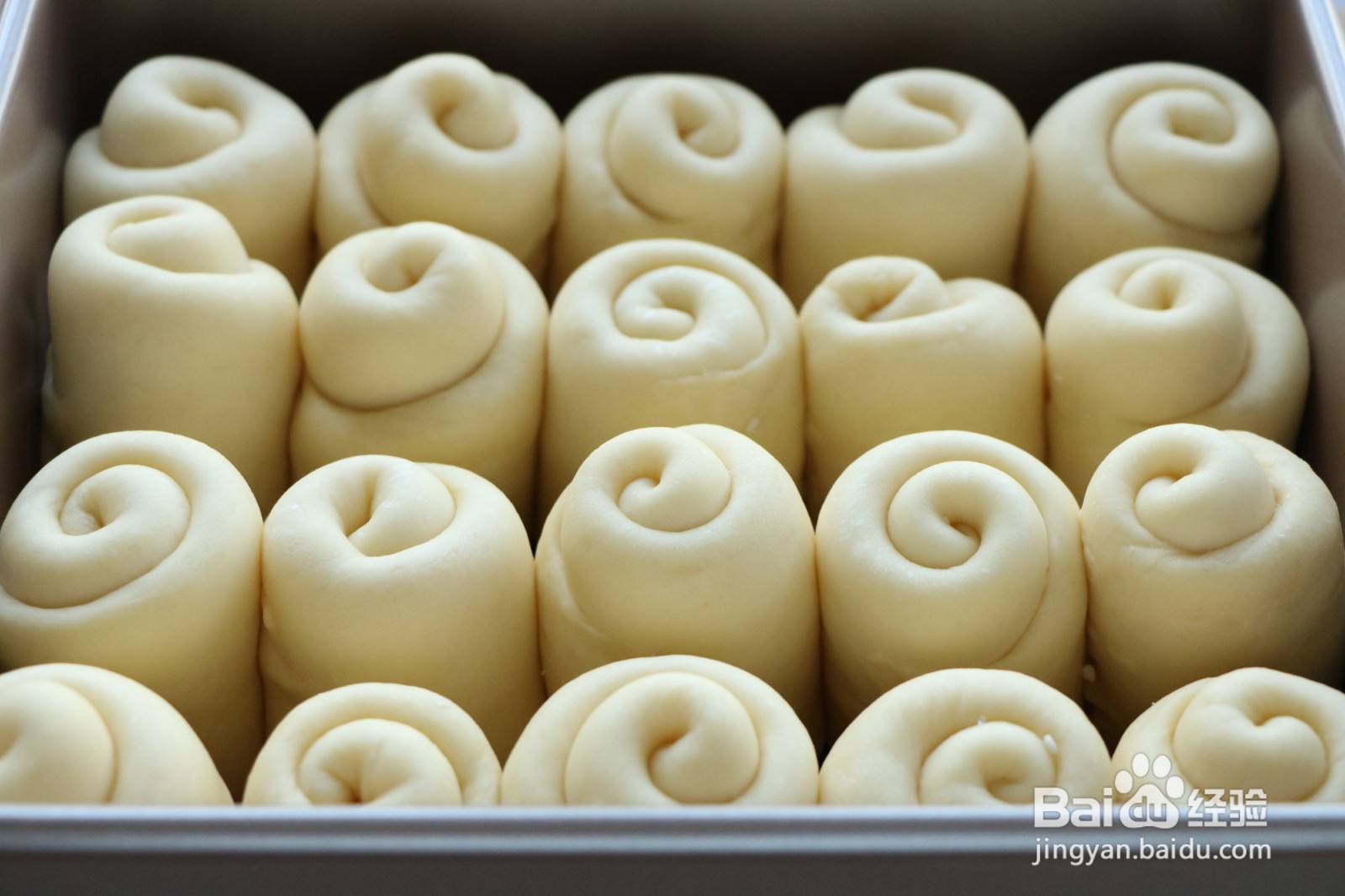 脆皮蜂蜜小面包