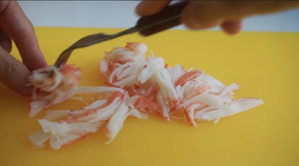 浓厚拉丝太阳海鲜披萨