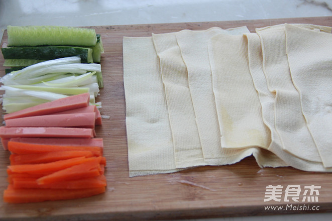 缤纷千张卷的做法