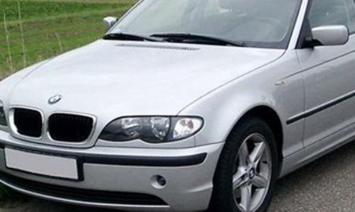 宝马e46锁车后,后视镜是否能够自动折叠