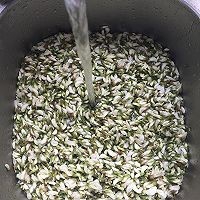 槐花麦饭的制作方法