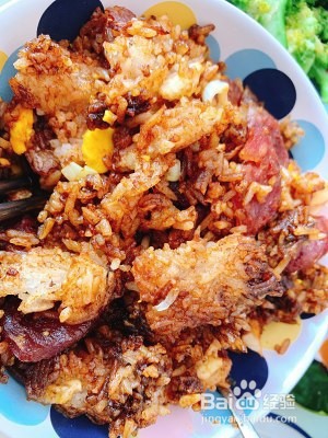 腊肠煲仔饭怎么做