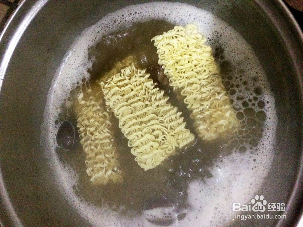 红枣鸡蛋肉片面