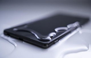 手机掉水里了应该怎么办？