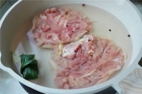 贴秋膘首选鸡腿饭