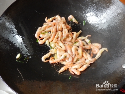 快手小炒:毛豆炒河虾