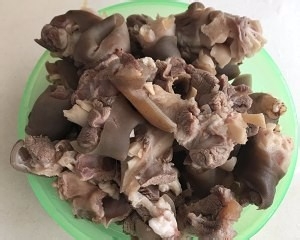 如何做出好吃的羊腩煲