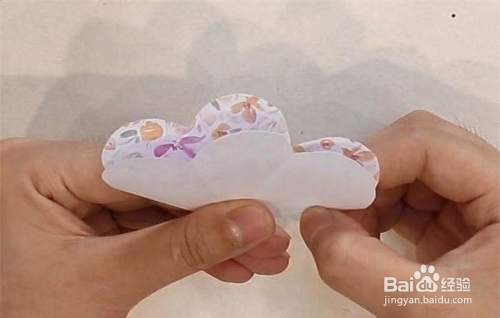 幼儿园感恩节贺卡的制作过程