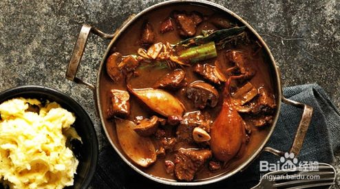 教你做一份好吃的红酒炖牛肉?