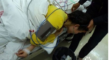 醉酒最后入睡应该采用何种姿势