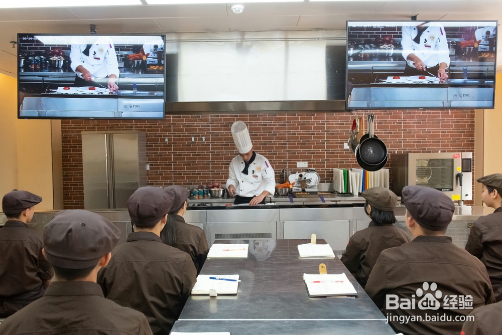 初中毕业想提高学历,怎么选学校?