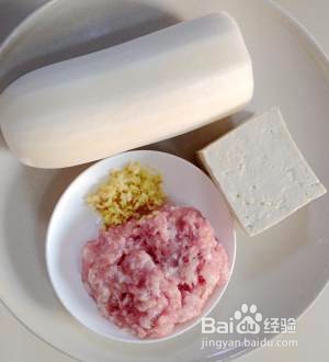 白萝卜豆腐圆子汤的做法