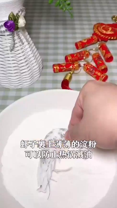 怎么做家庭版干锅什锦香辣虾