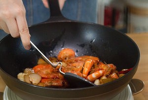 海虾煲杏鲍菇的做法