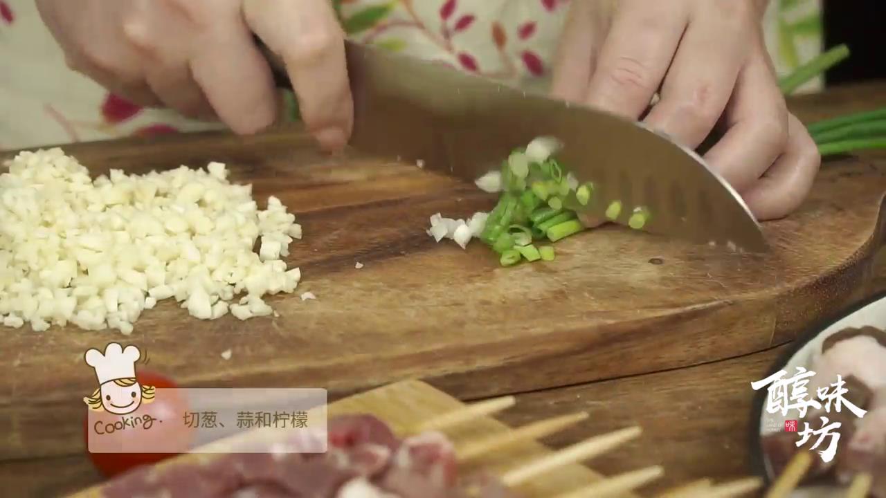 香烤黑椒小羊排怎么做