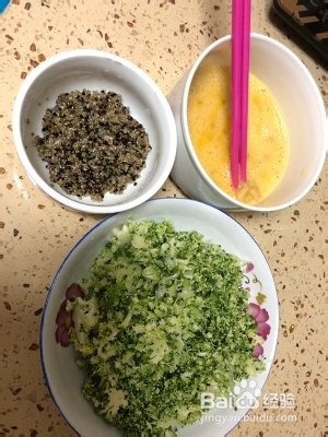 食补养生干贝鸡蛋西兰花藜麦的做法