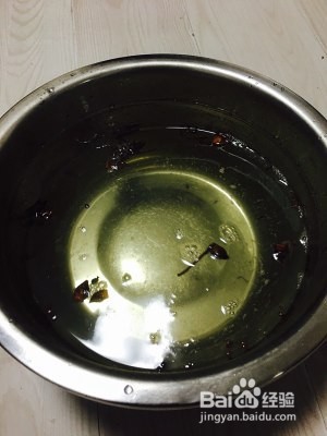 自制起砂流油咸鸡蛋