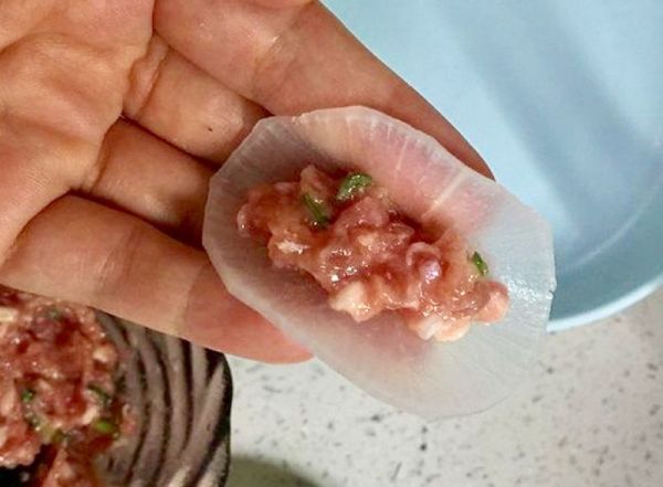 清蒸水晶萝卜肉卷