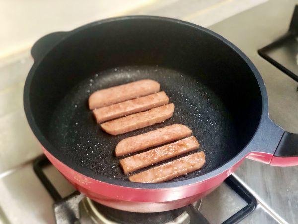 午餐肉杂粮饭团