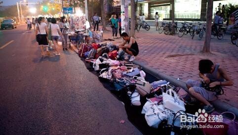 摆地摊如何卖饰品