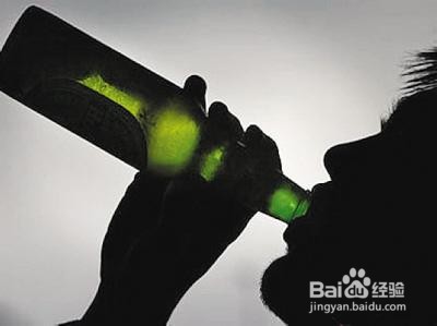 前列腺肥大是什么原因引起