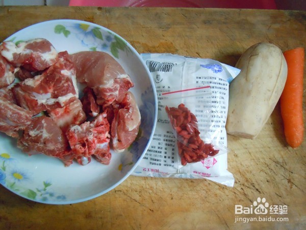 莲藕炖排骨的做法