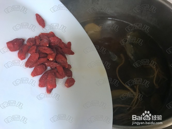 补血乌鸡汤的做法