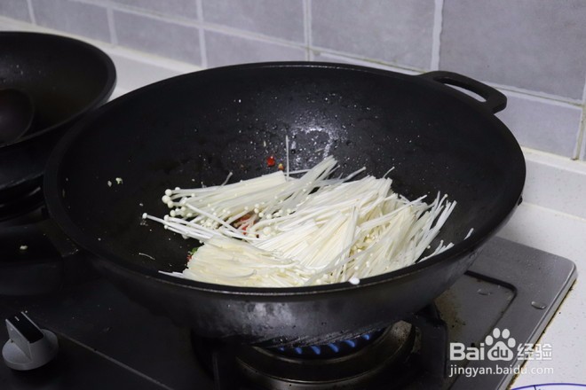 日本豆腐金针菇煲