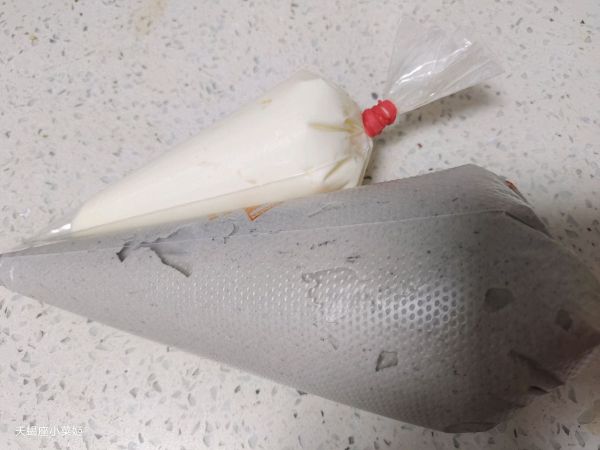 小怪兽杯子蛋糕