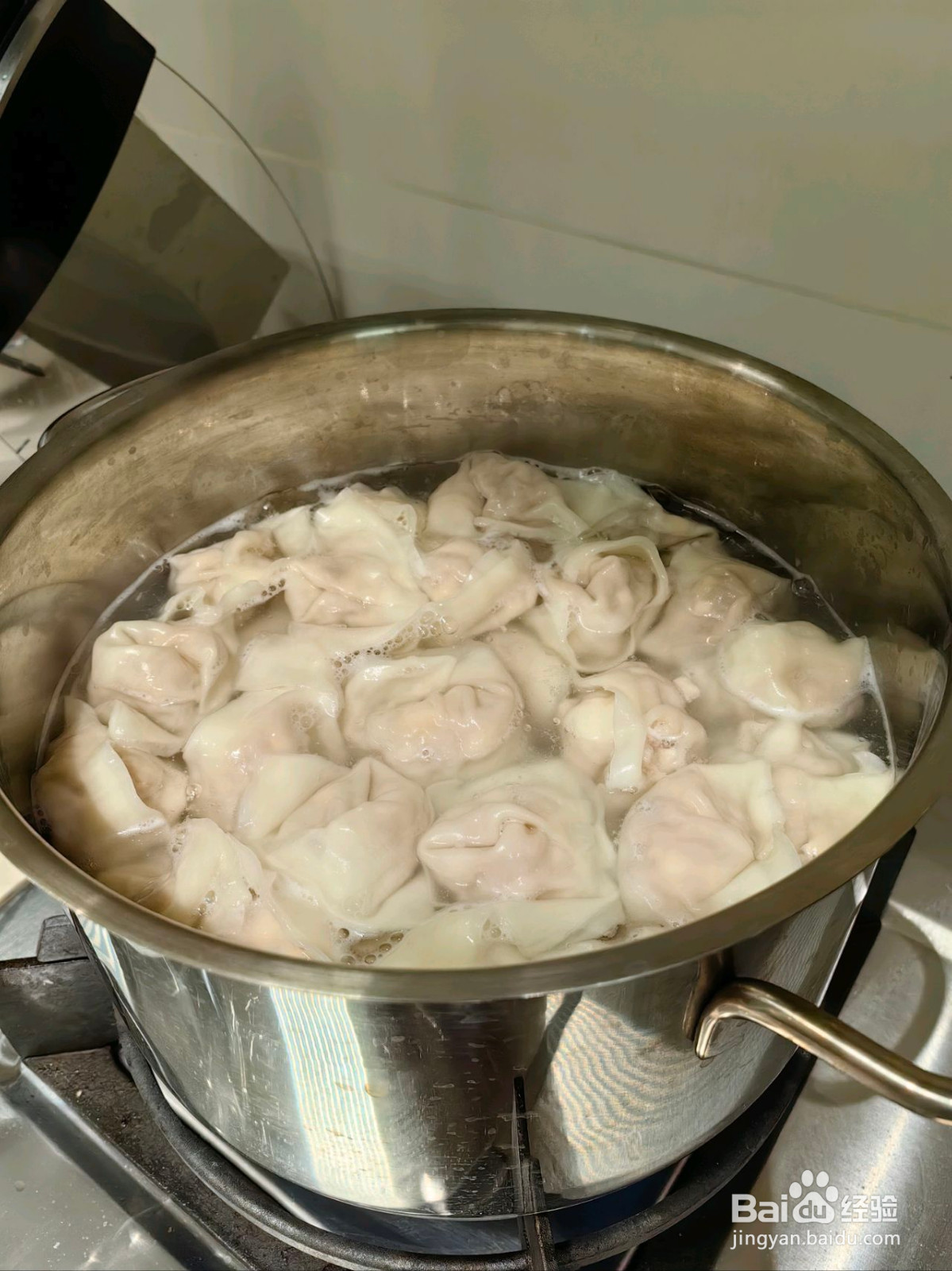 松茸鸡汤鲜肉小馄饨的做法