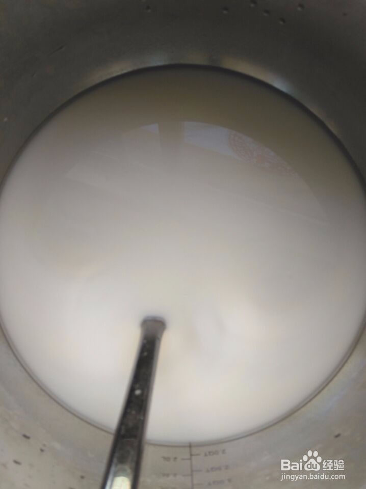 教你如何自己在家制作可口的凉皮。