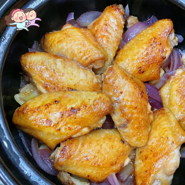 沙姜鸡翅啫啫煲