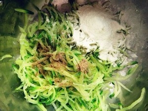 媲美街边小吃的炸萝卜丝丸子