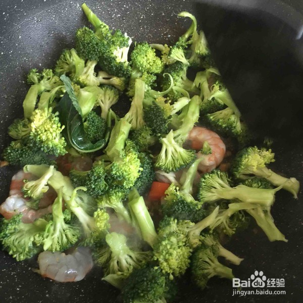 虾仁西兰花的做法