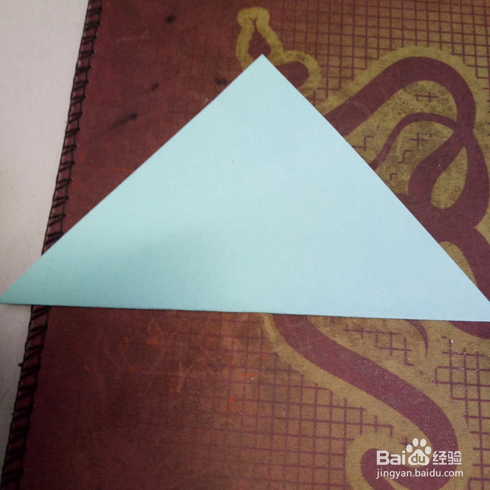 旋转花的折纸方法