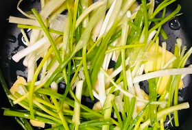 无水料理—葱油鸡的做法