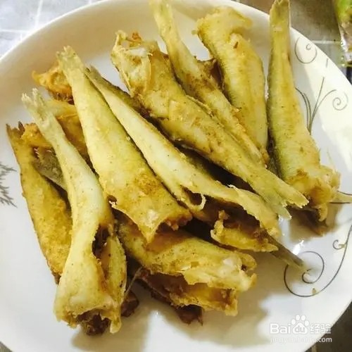 酥炸沙丁鱼