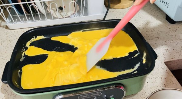 拔草厚蛋烧三明治