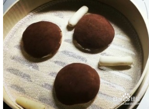 制作香菇馒头包