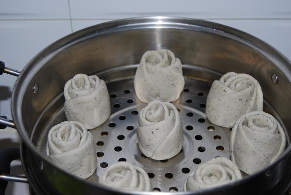 转无极的-豆浆渣玫瑰花馒头