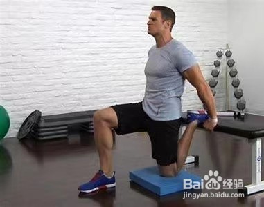 股四头肌拉伸方法有哪些？