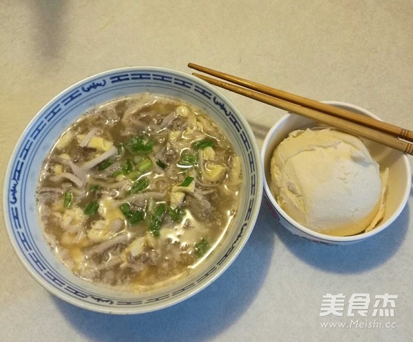 蘑菇鸡蛋汤的做法