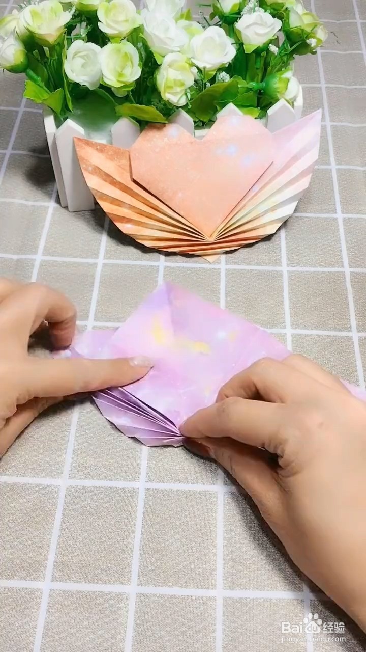 如何用折纸制作天使的翅膀