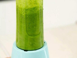 斑斓榴莲班戟怎么做？