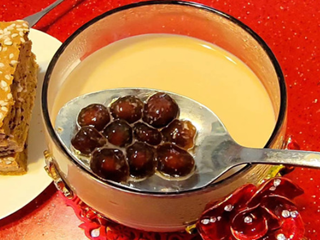 琥珀珍珠奶茶怎么做？