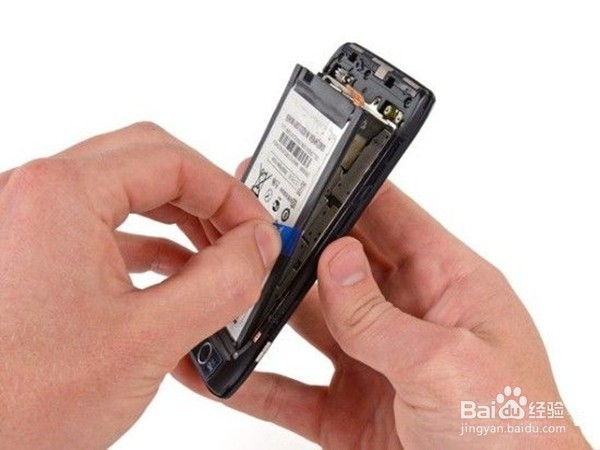 手机不小心掉进水里了怎么办