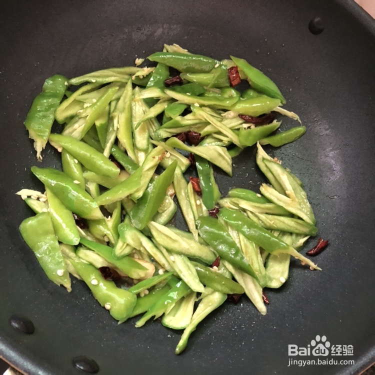 星期美食--快手下饭的爆炒猪肠怎么做?
